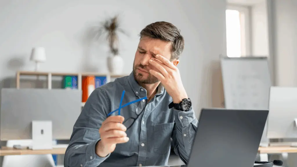 Eye Strain While Reading Means You're Reading the Wrong Way 10 Eye Strain While Reading