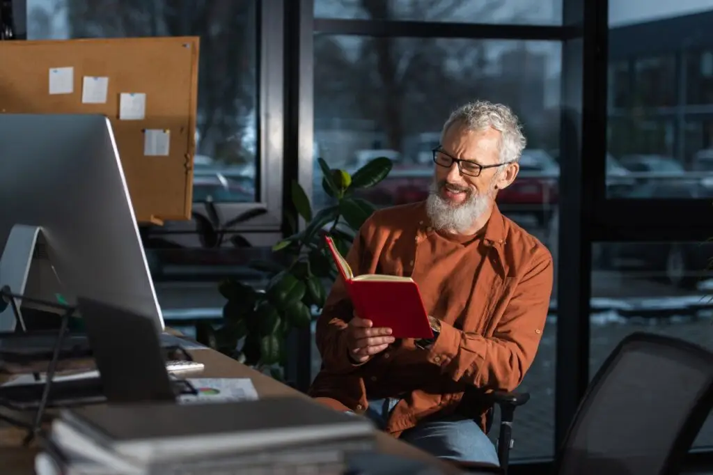 Best Books to Read for Professionals | Top Picks 8 books to read